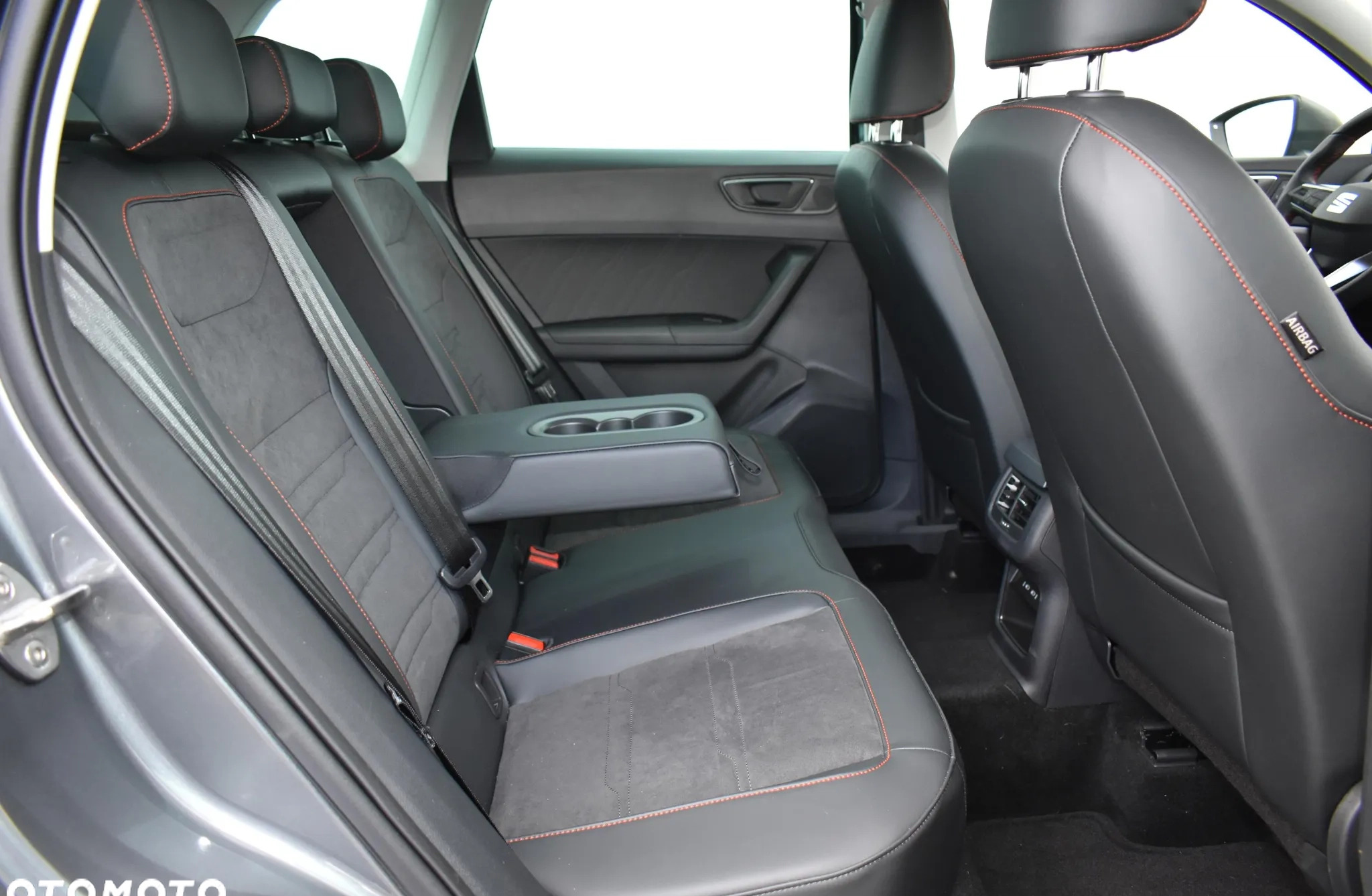 Seat Ateca cena 149900 przebieg: 9165, rok produkcji 2023 z Pruszków małe 301